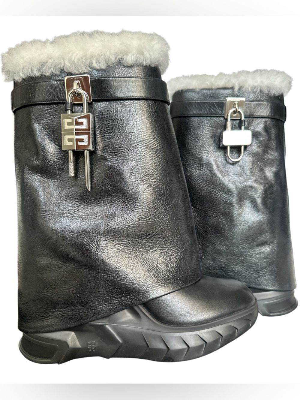 GIVENCHY Crinkled Calfskin Shearling Shark Lock Biker Ankle Boots 41 Black NEW